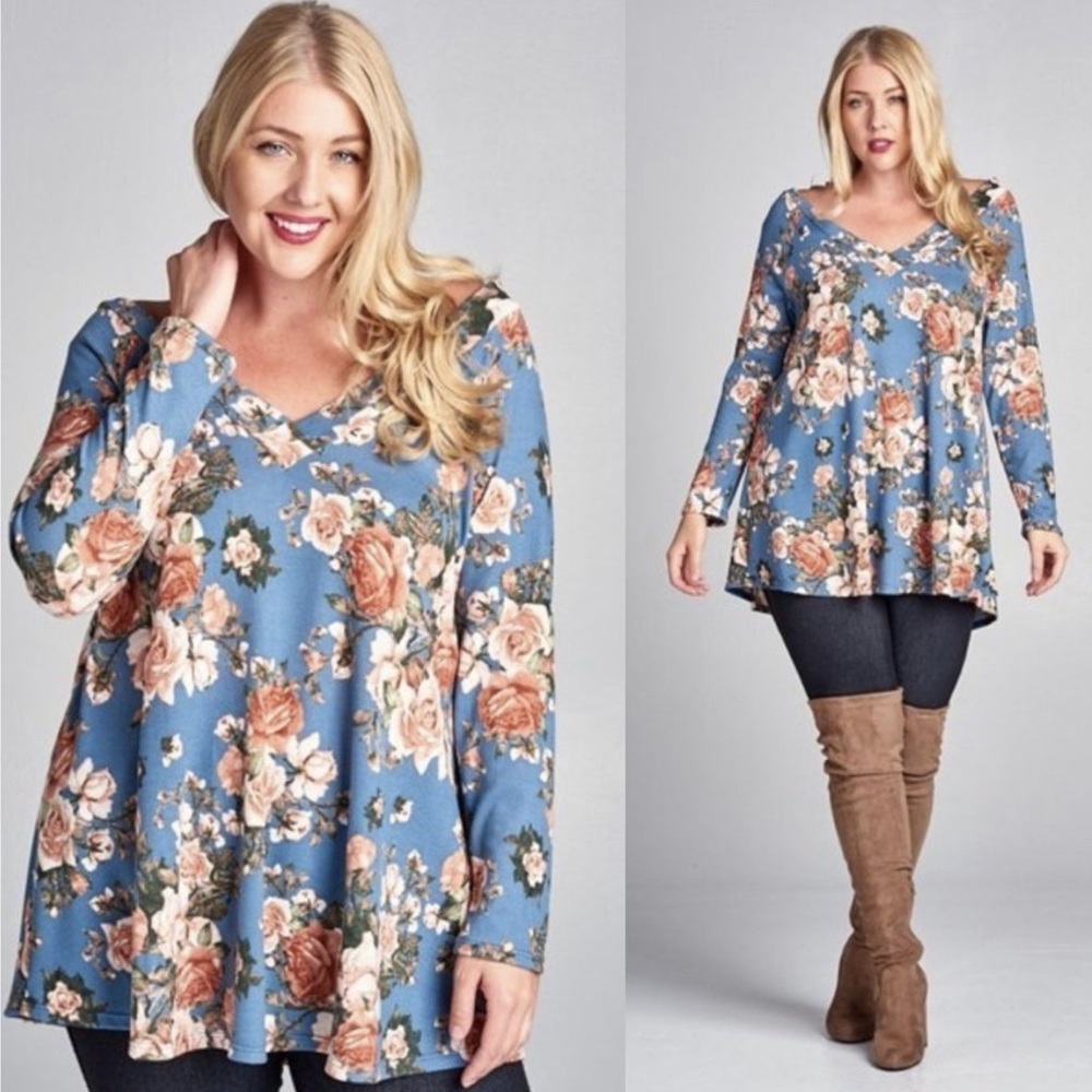 NWT Plus Floral Hacci Deep V-Neck Tunic Top